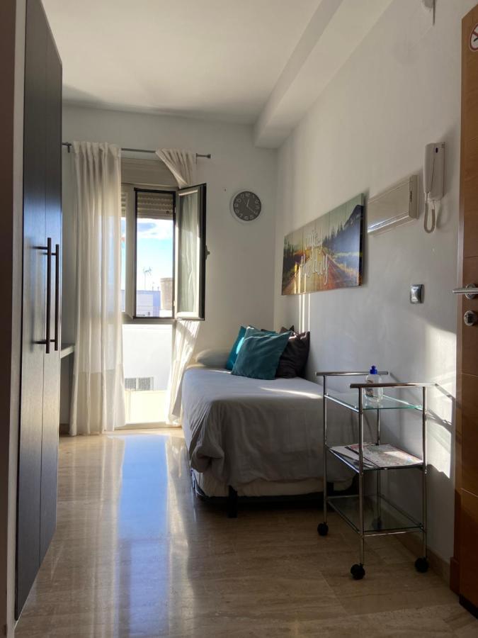 Studio City Center - Aloha Sevilla ภายนอก รูปภาพ