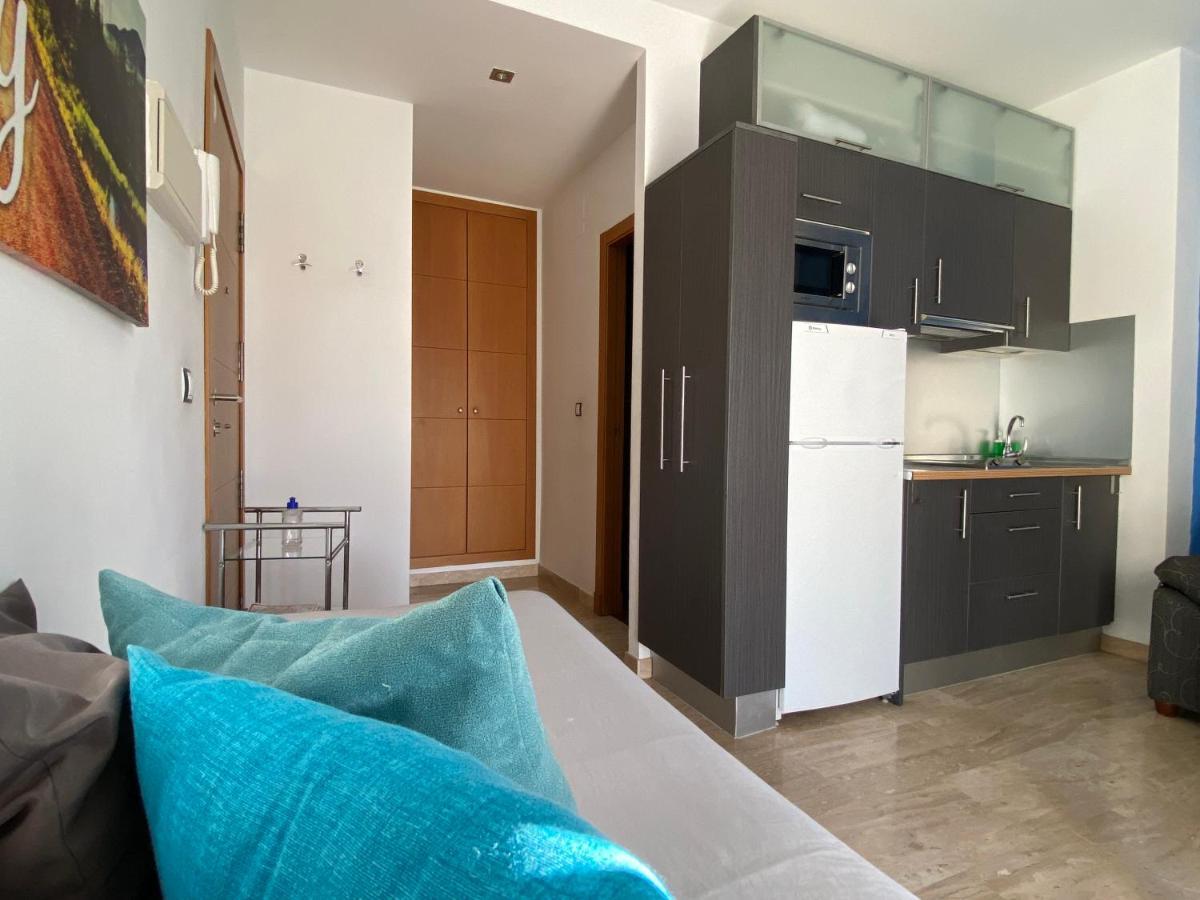 Studio City Center - Aloha Sevilla ภายนอก รูปภาพ