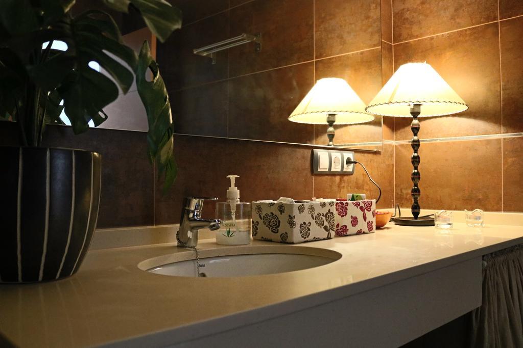 Studio City Center - Aloha Sevilla ภายนอก รูปภาพ